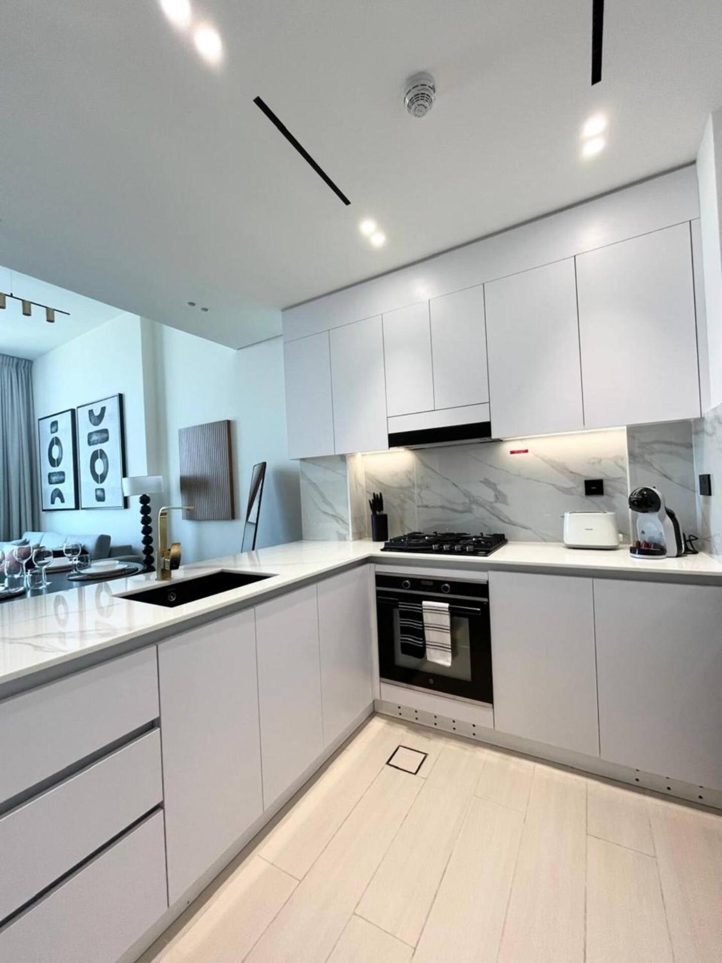 Elegant 1br Jvc Pool, Balcony, Parking Apartment